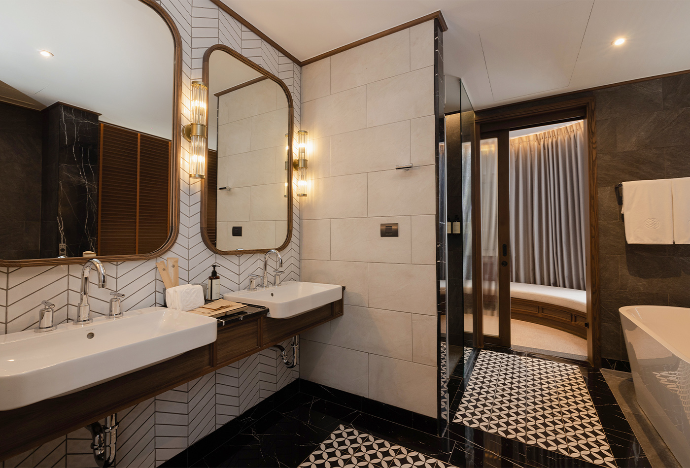 moco suite room-4